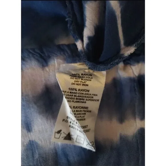 Blue and white tie dye design long strapless maxi dress. - Picture 10 of 10